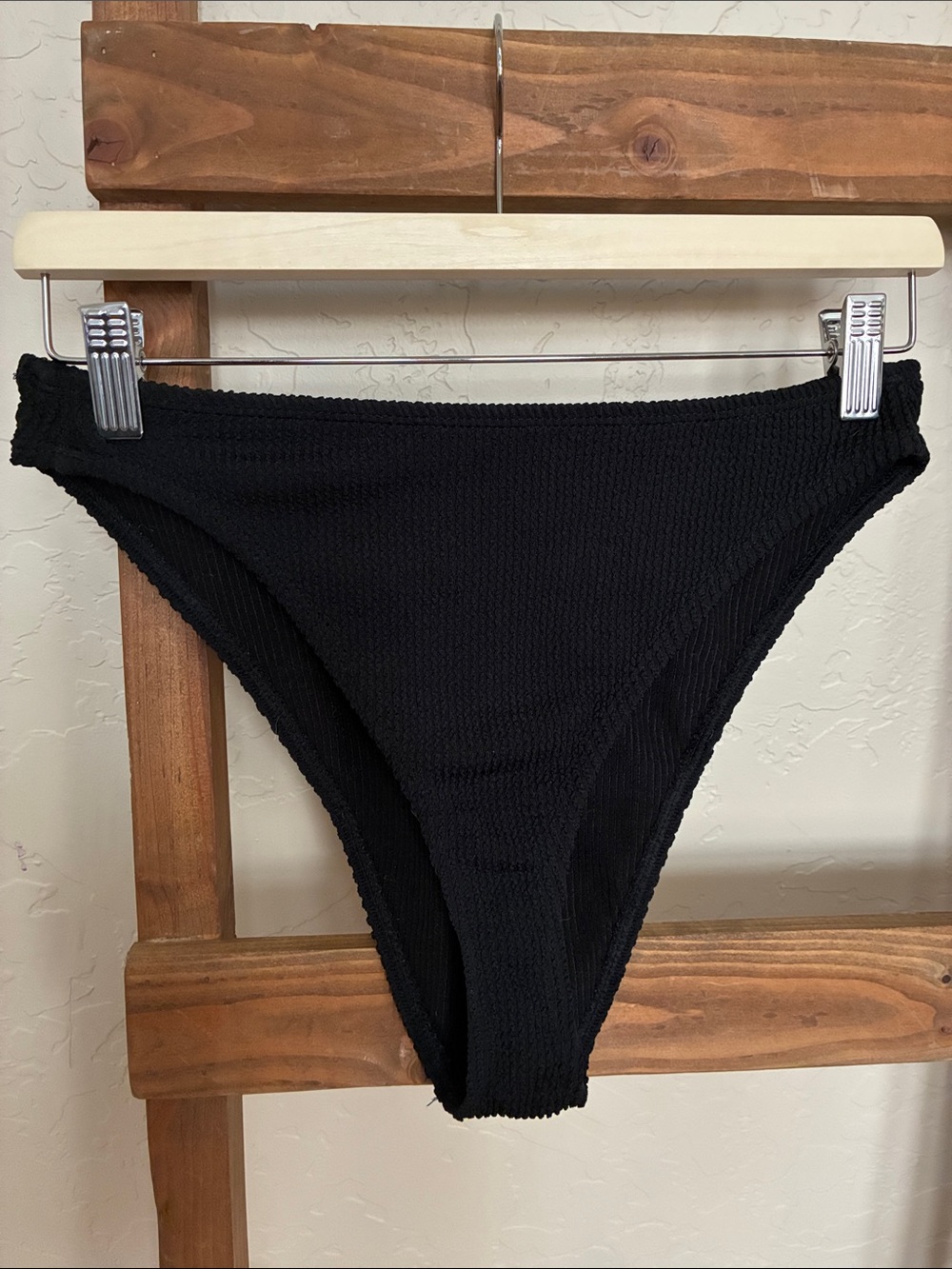 Good American swim bottoms 1/2